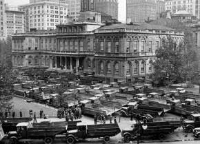 Truckers block off a New York City street during a 1938 strike