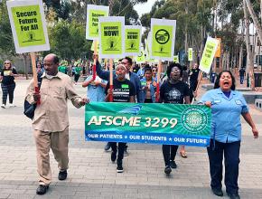 Dining hall and service workers at UC Berkeley rally for a fair contract